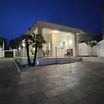Falaride Con Piscina Avola