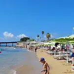 Falaride Con Piscina
