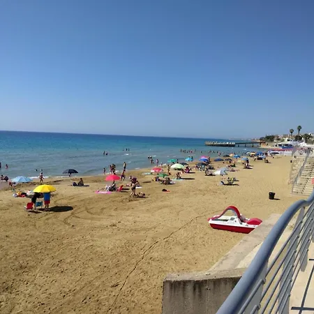 Falaride Con Piscina Avola